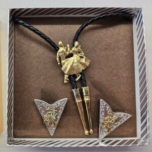 new in original box WESTERN VINTAGE SQUARE DANCING BOLO TIE SHIRT TIPS COWBOY